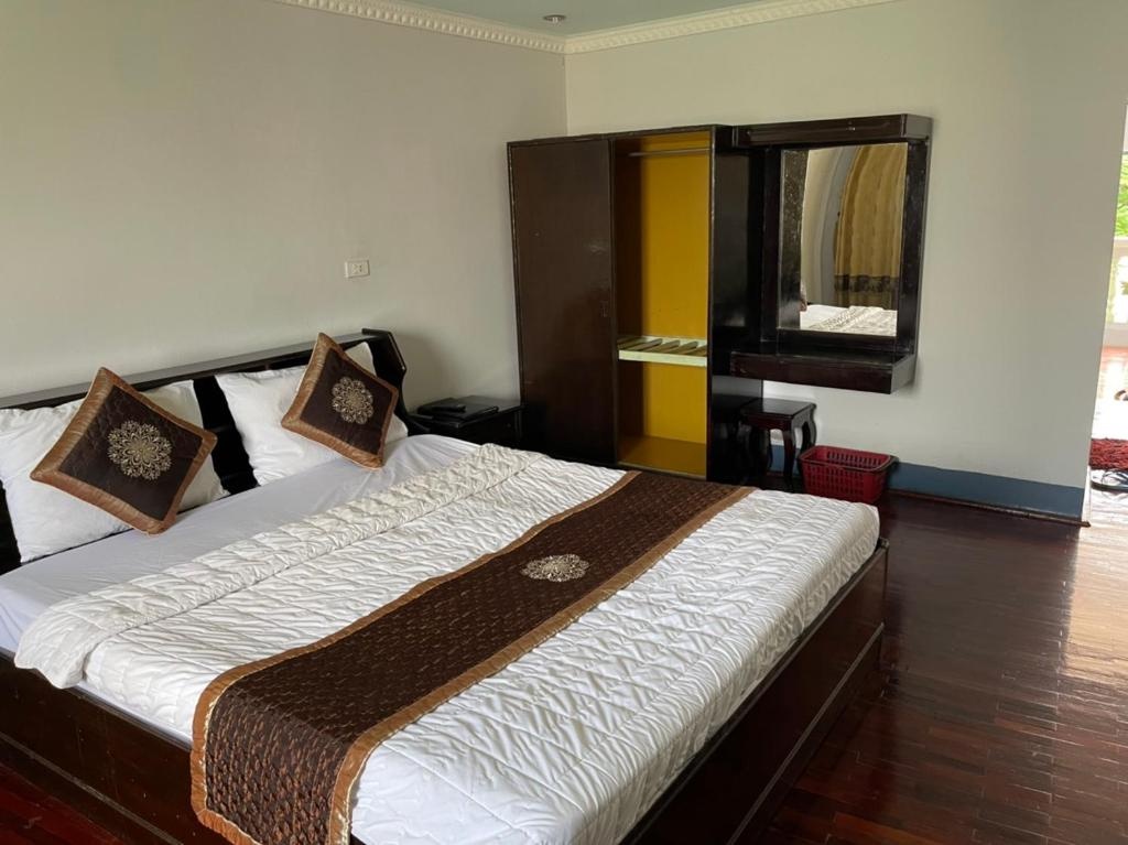 Mekong Hotel  Rooms  Rooms Image 2 2