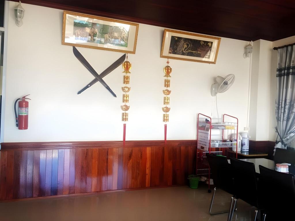 Aom Chai Hotel  Property Views  Lobby 3