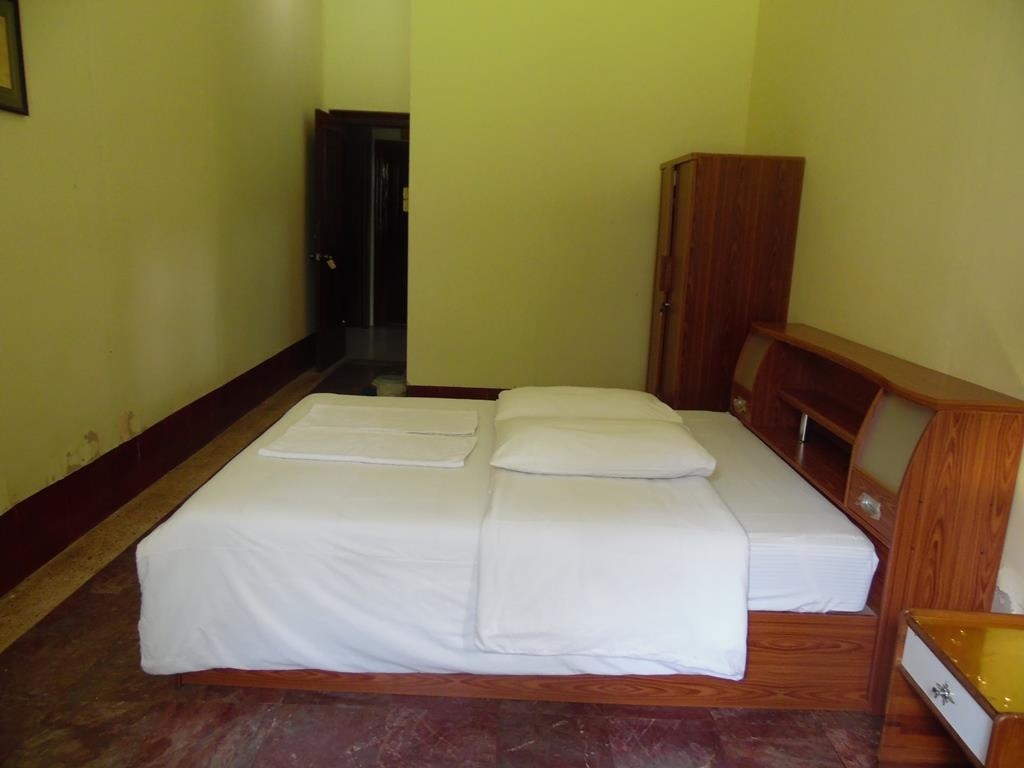 Souksomboun Hotel  Rooms  Standard Double Room 2