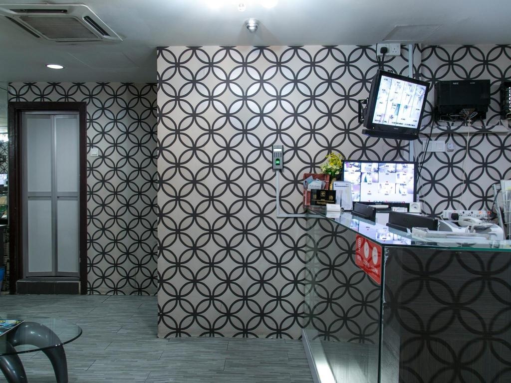 OYO Rooms Jalan Imbi Hong Leong Bank  Property Views  Reception 6