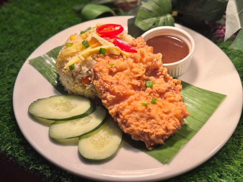 Hotel Maya Kuala Lumpur City Centre  Dining  Food And Beverages 9