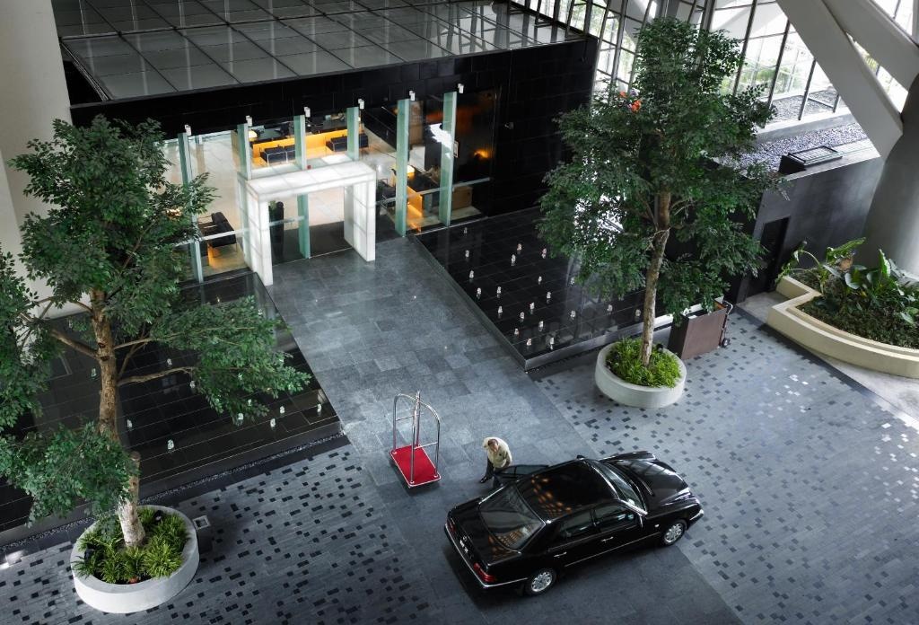 Hotel Maya Kuala Lumpur City Centre  Property Views  Entrance 15