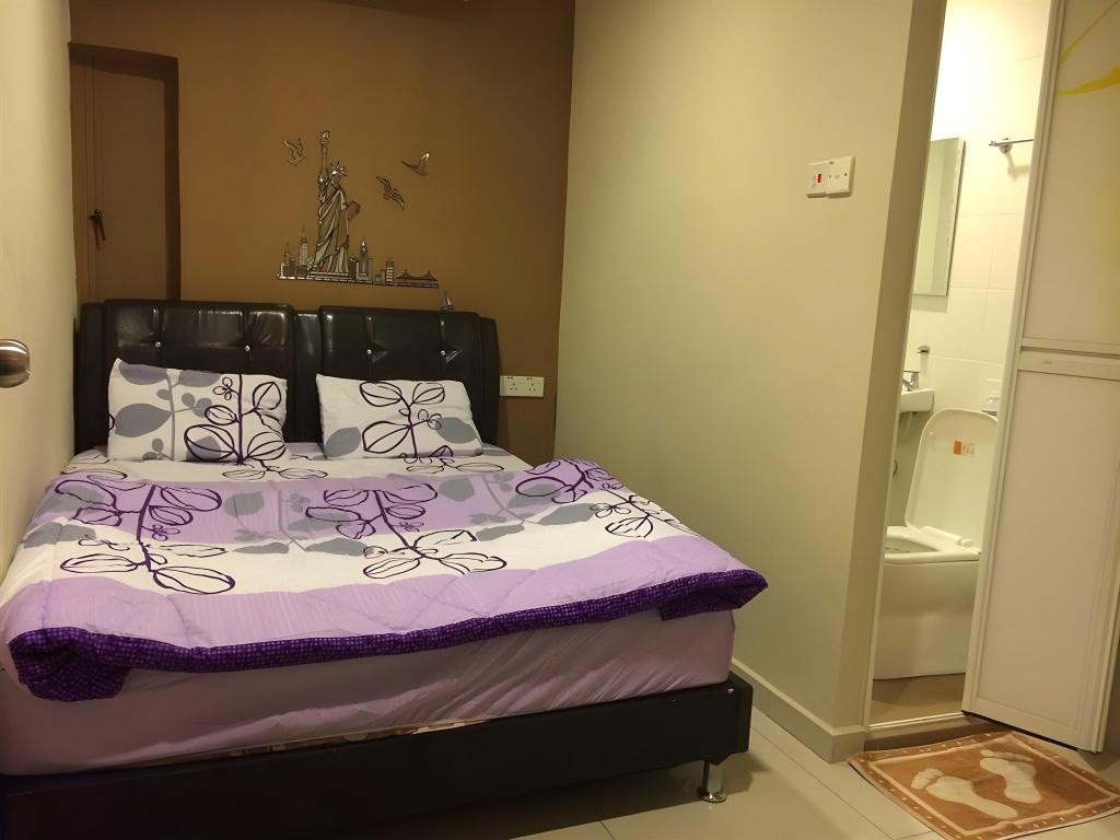 Funky Crib Hotel  Rooms  Rooms Image 1 1