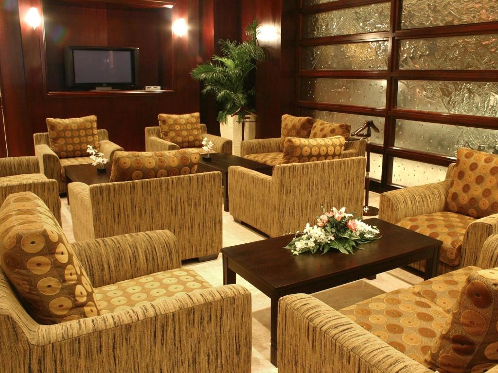 Grand Seasons Hotel  Facilities  Executive Lounge 4