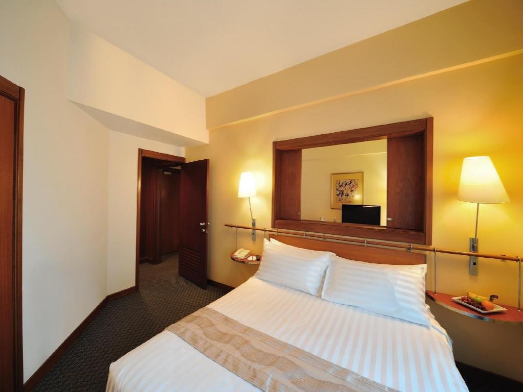 Alpha Genesis Hotel  Rooms  Business Suite 11