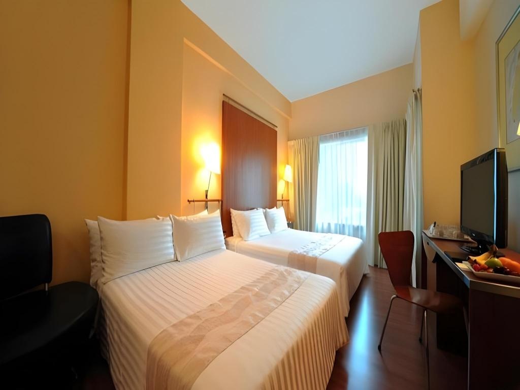 Alpha Genesis Hotel  Rooms  Deluxe Quadruple Room 4