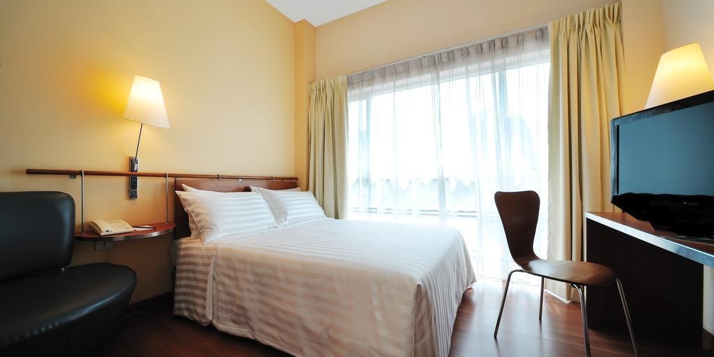 Alpha Genesis Hotel  Rooms  Rooms Image 13 13