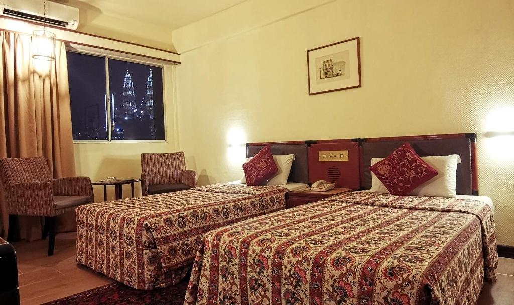City Villa Hotel  Rooms  Superior Bed 1
