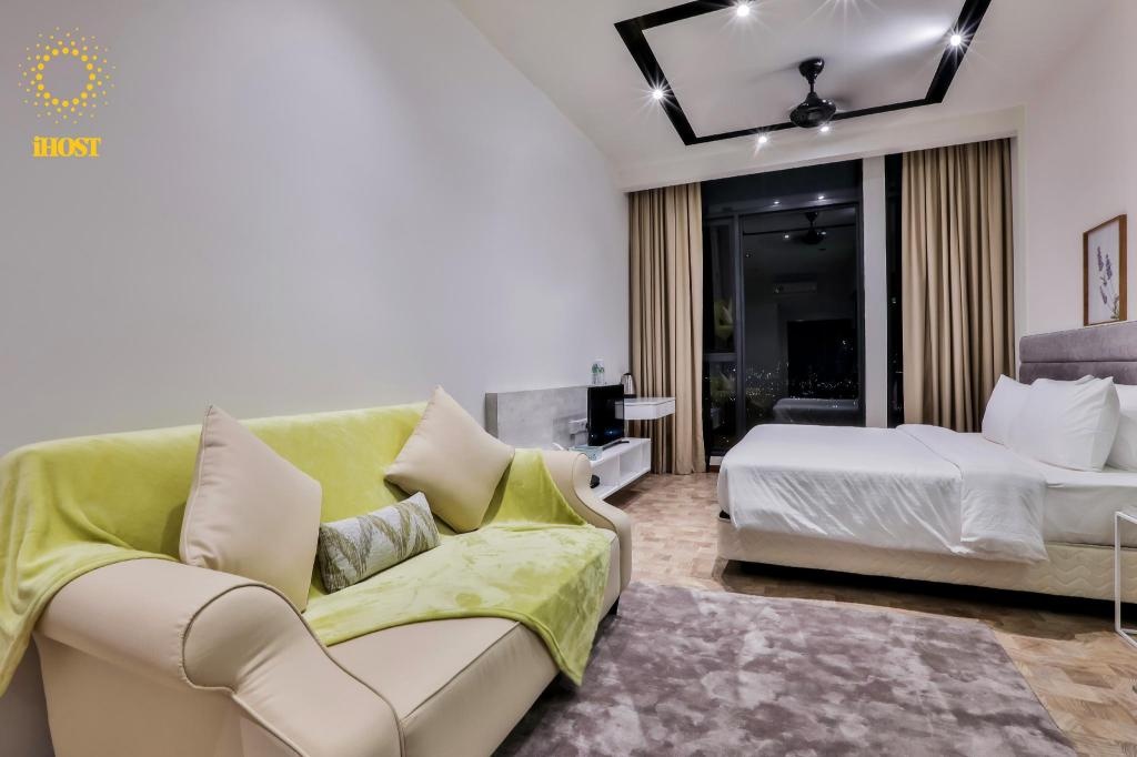 Expressionz Suites By IHost Global  Facilities  Bedroom 17