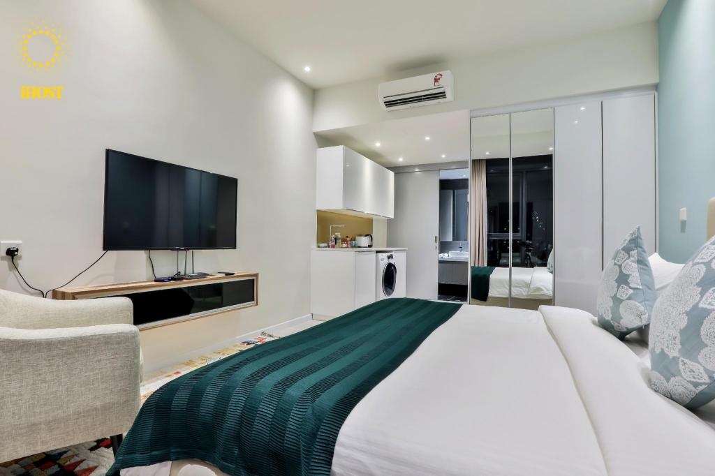 Expressionz Suites By IHost Global  Facilities  Bedroom 9
