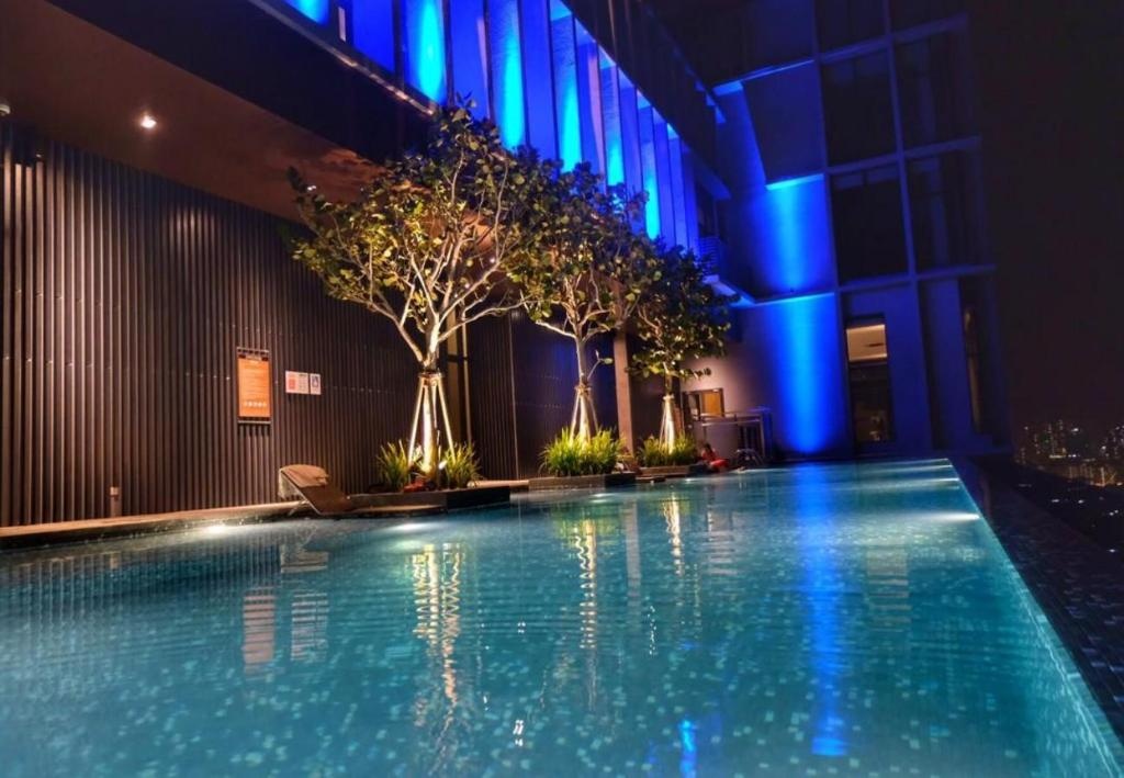 Expressionz Suites By IHost Global  Facilities  Swimming Pool 2