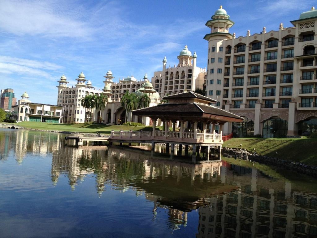 Palace Of The Golden Horses Hotel  Facilities  Surrounding Environment 8