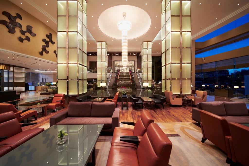 Hilton Kuala Lumpur  Facilities  Barlounge 3