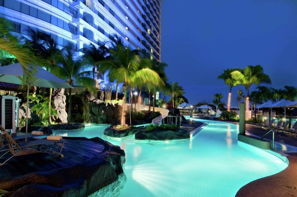 Hilton Kuala Lumpur  Facilities  Swimming Pool Outdoor 2