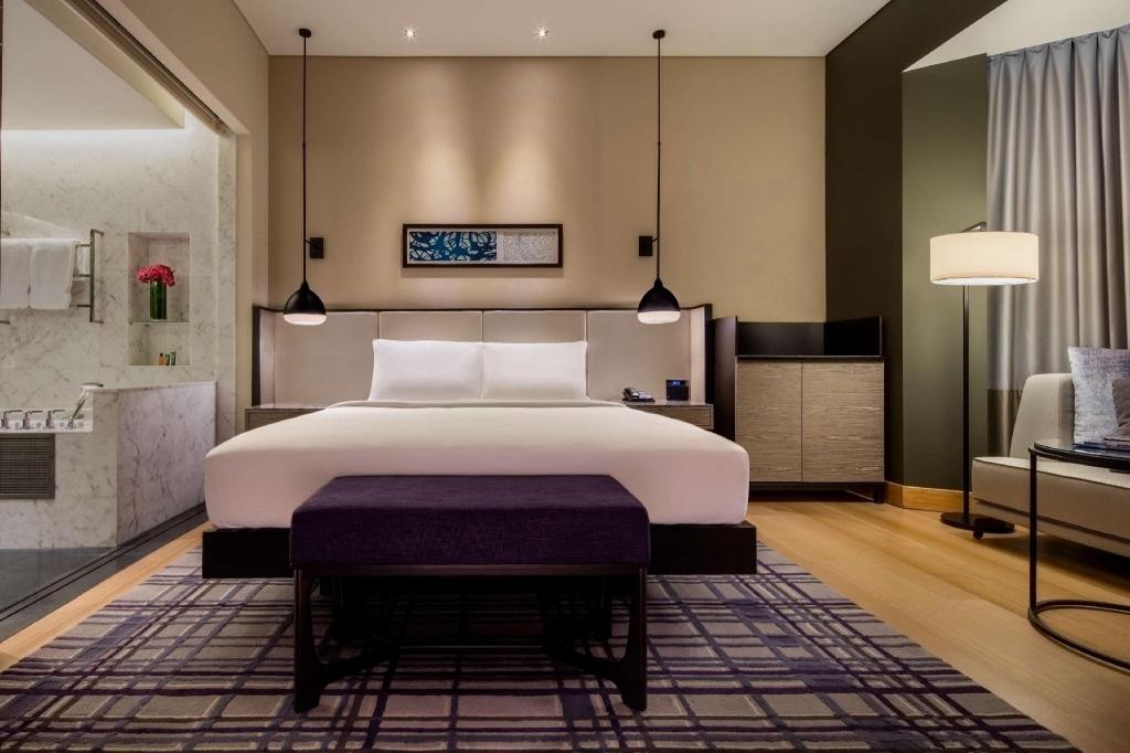 Hilton Kuala Lumpur  Rooms  King Executive Guestroom 5