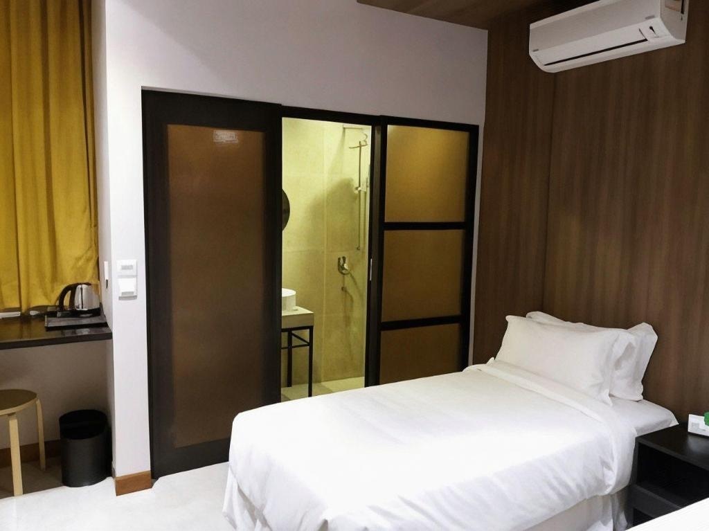 Hotel Twenty 8B  Rooms  Rooms Image 12 12