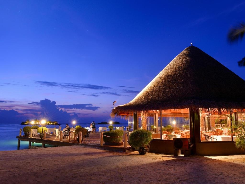 Adaaran Select Hudhuranfushi Resort