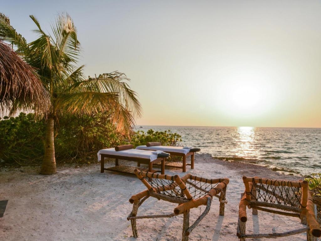 Adaaran Select Huduran Fushi 24hrs Dine Around Premium All Inclusive  Facilities  Spa 24