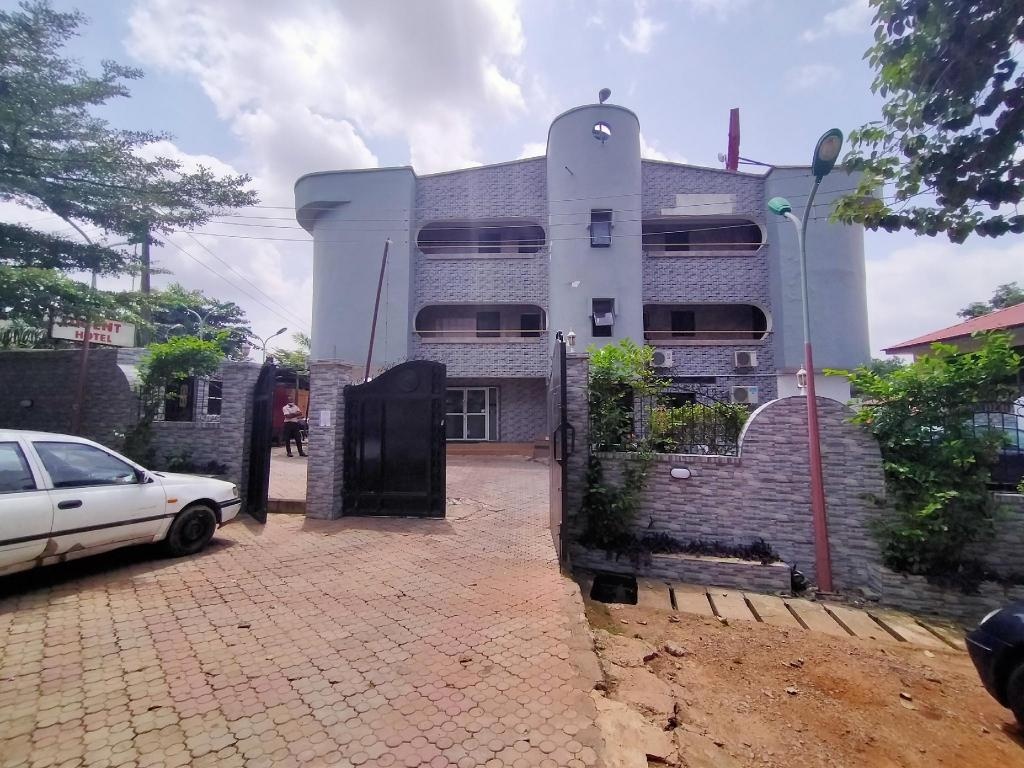 Orient Hotel And Plaza Ltd  Property Views  Entrance 5