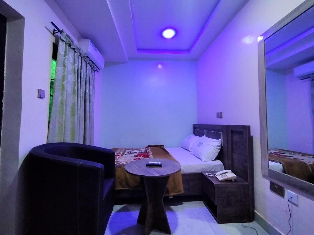Orient Hotel And Plaza Ltd  Rooms  Queen Room View 8