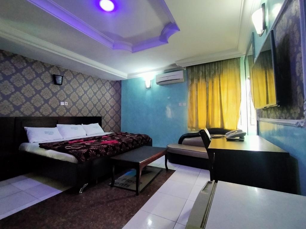Orient Hotel And Plaza Ltd  Rooms  Suite View 2