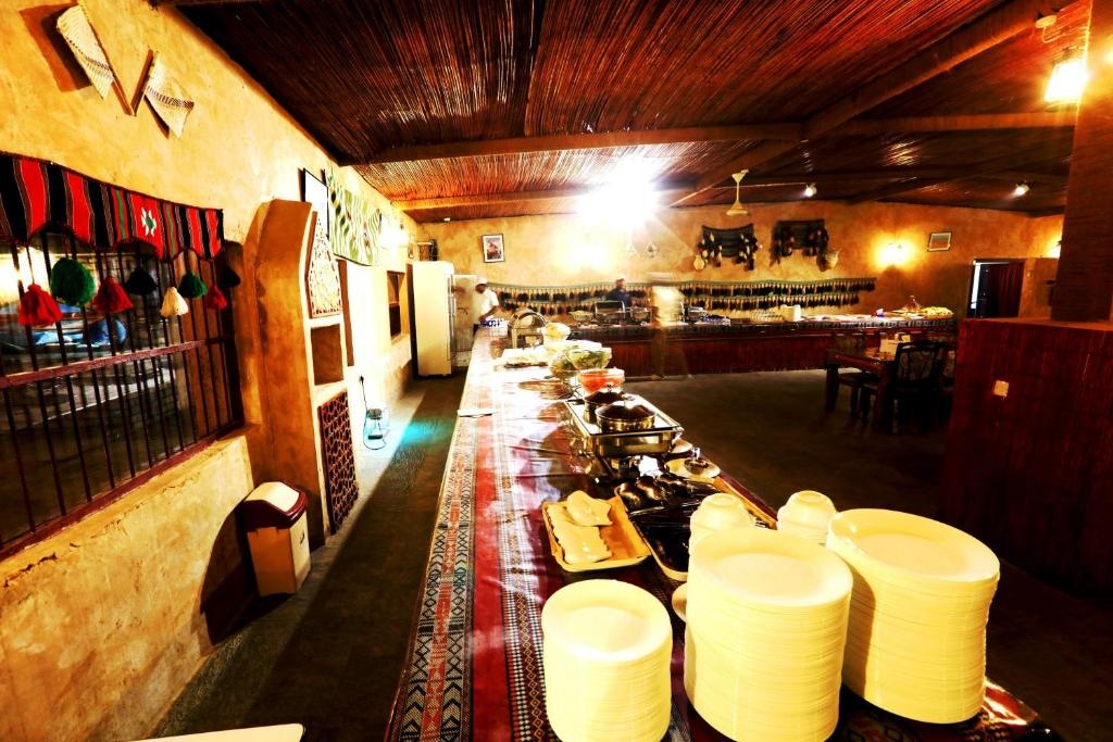 Arabian Oryx Camp  Dining  Food And Beverages 4