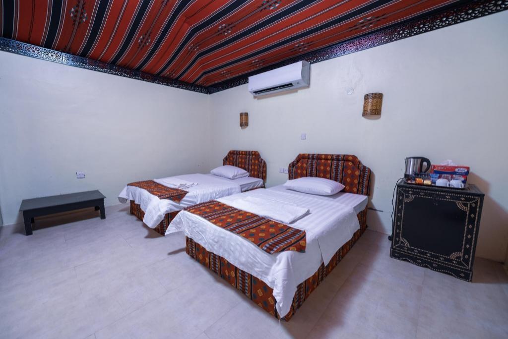 Arabian Oryx Camp  Rooms  Standard Tent Bed 6