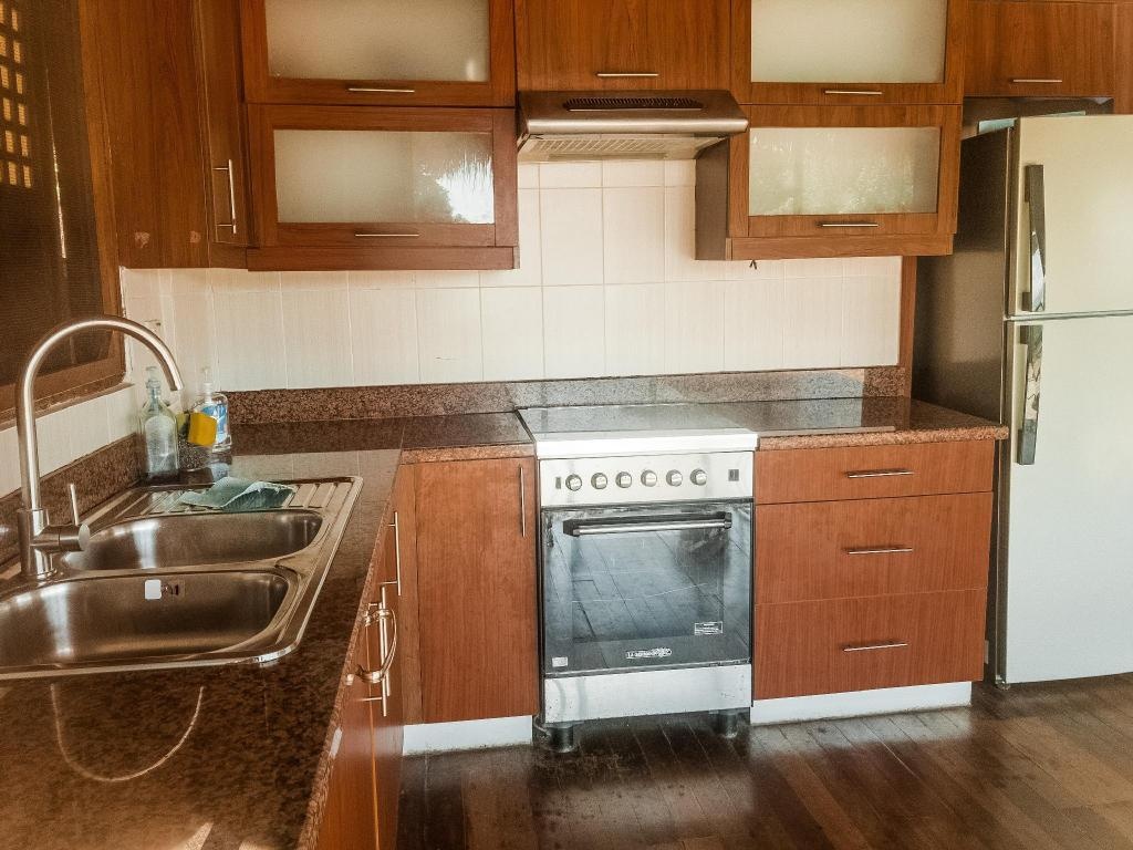 Climaco Beach Beach House In Mactan IslandfacilitiesKitchen7