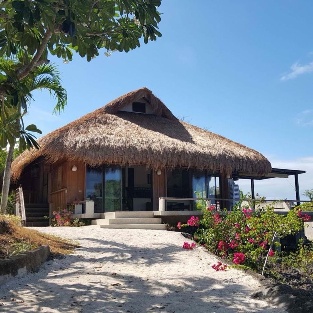 Climaco Beach Beach House In Mactan Islandroomsrooms Image 22