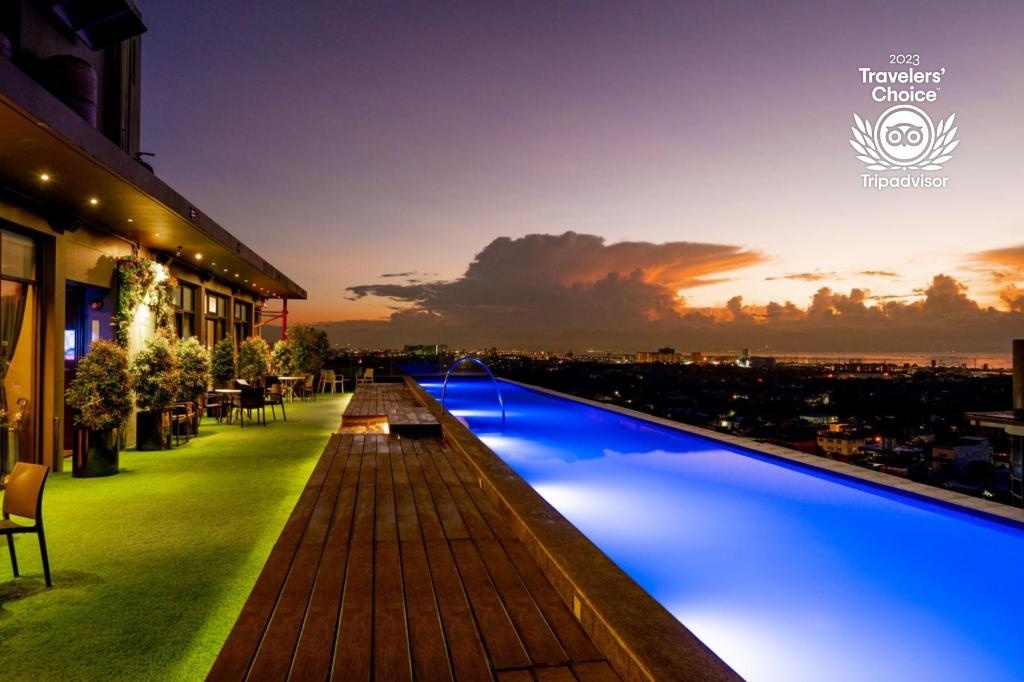 Azumi Boutique Hotel  Facilities  Swimming Pool 1