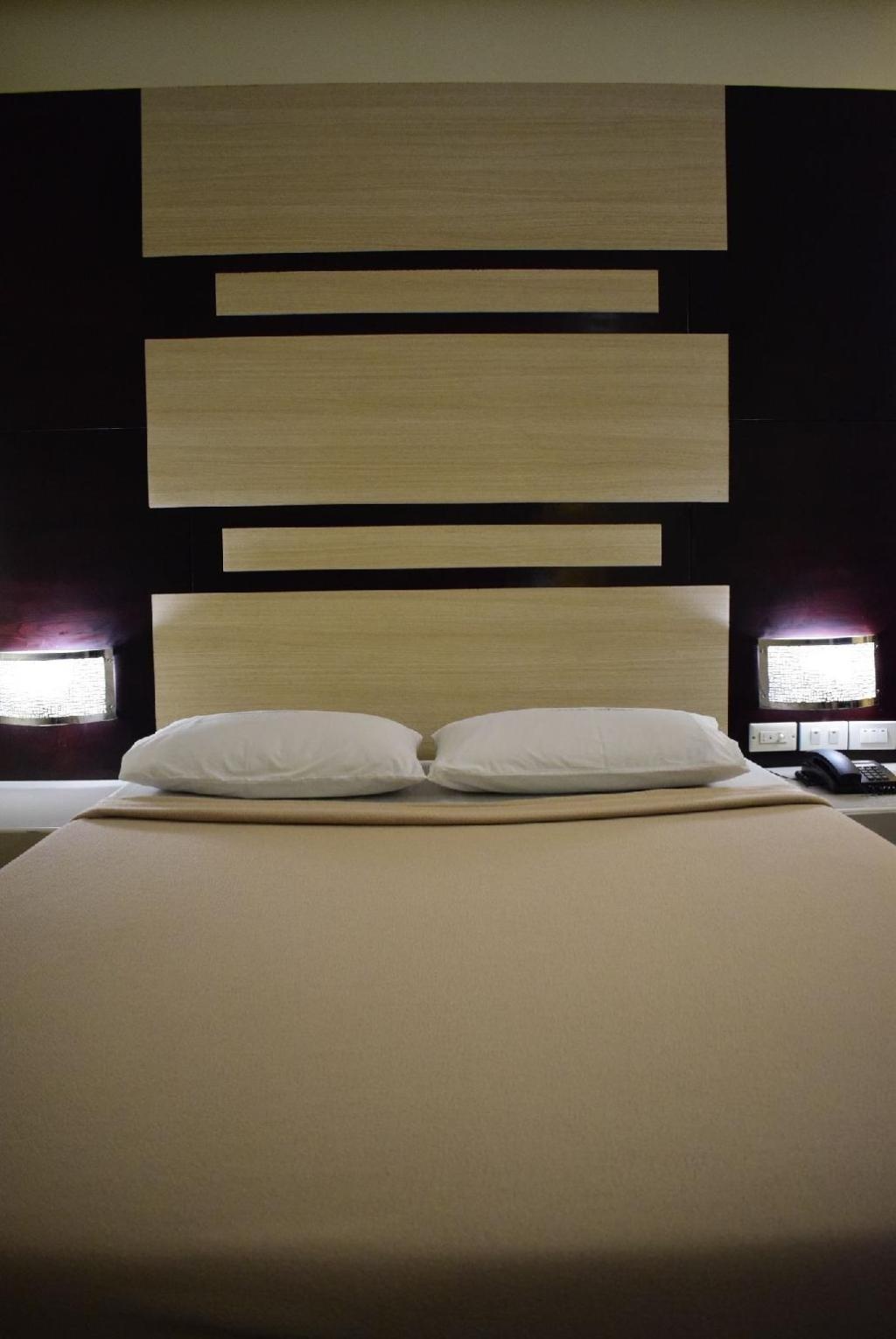 Vista Hotel Cubao  Facilities  Bedroom 2