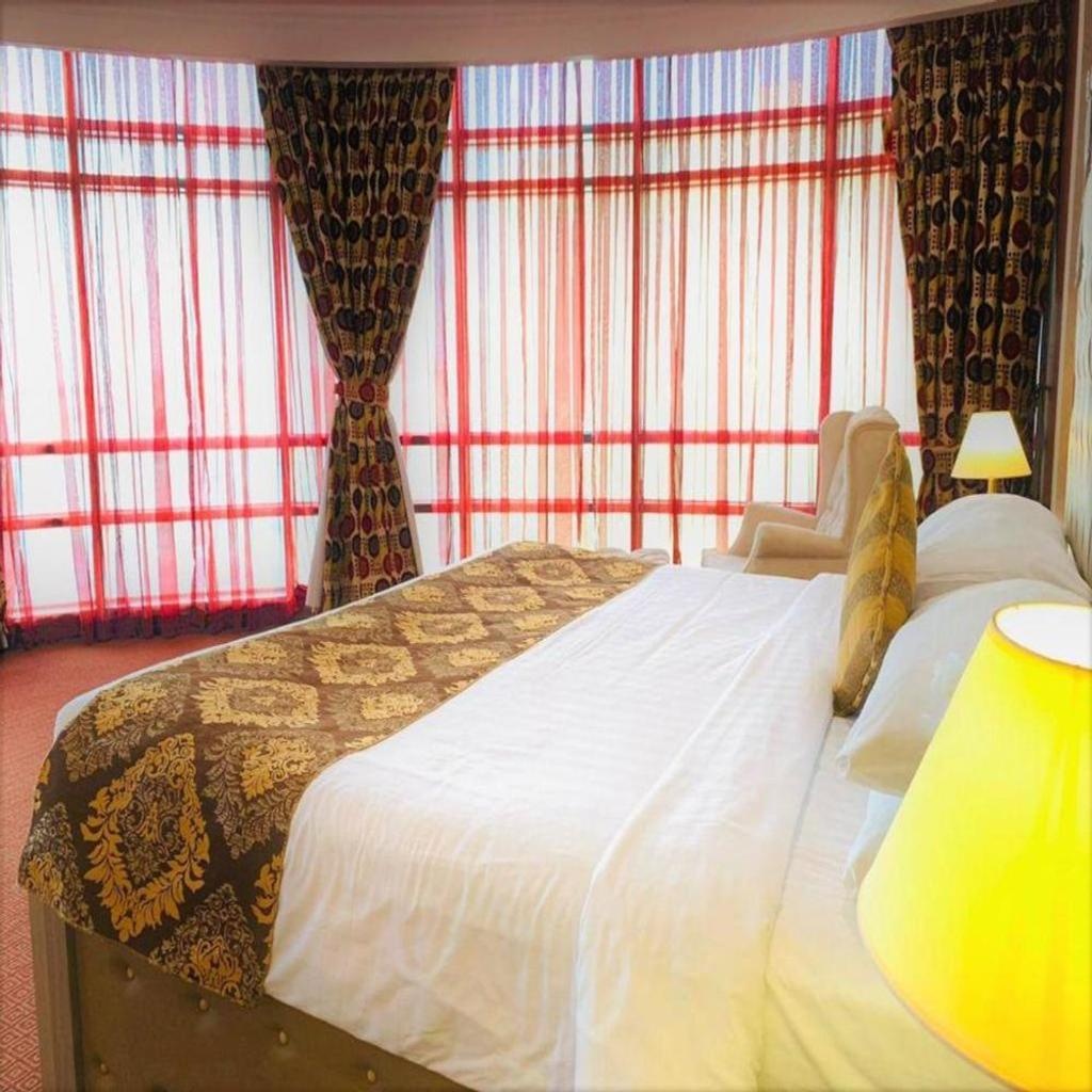 Sapphire Plaza Hotel  Rooms  Rooms Image 18 18