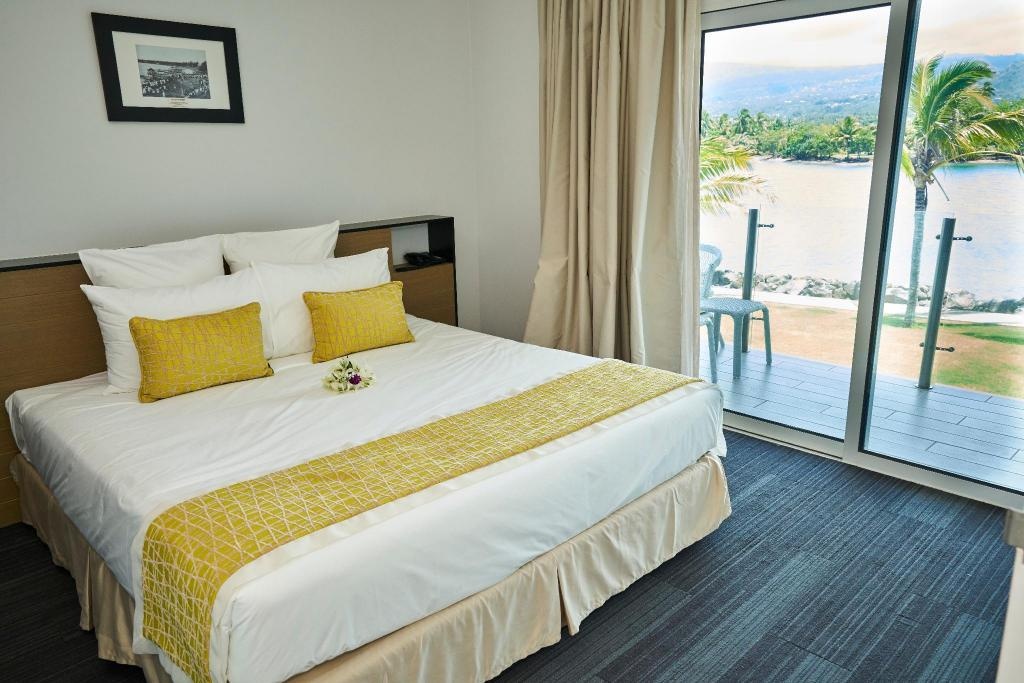 Taumeasina Island Resort  Rooms  3 Bedroom Villa Bed 11