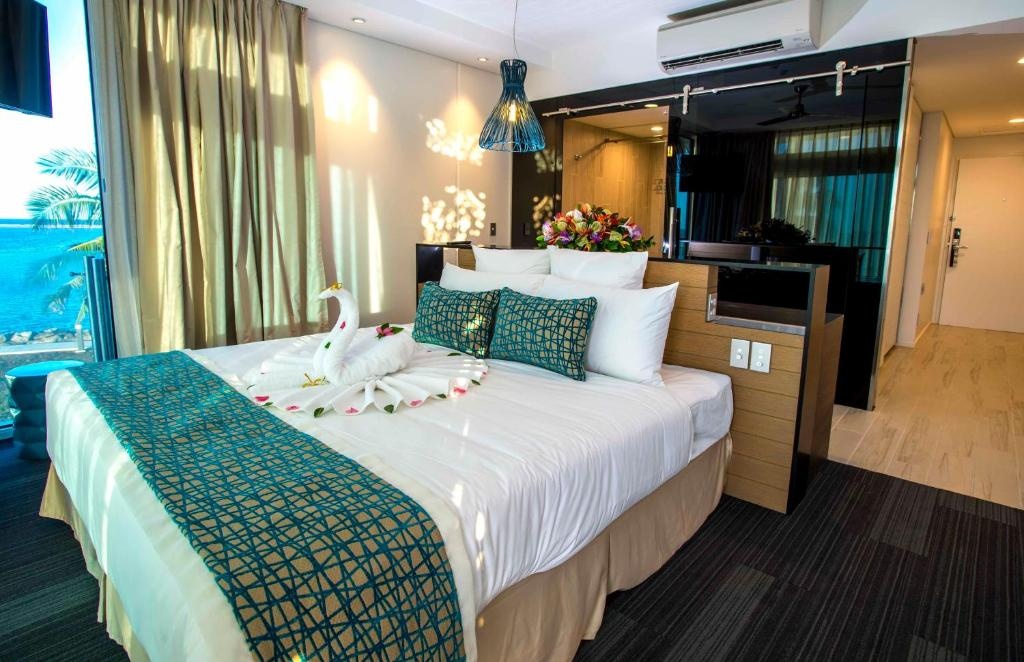 Taumeasina Island Resort  Rooms  Rooms Image 10 10