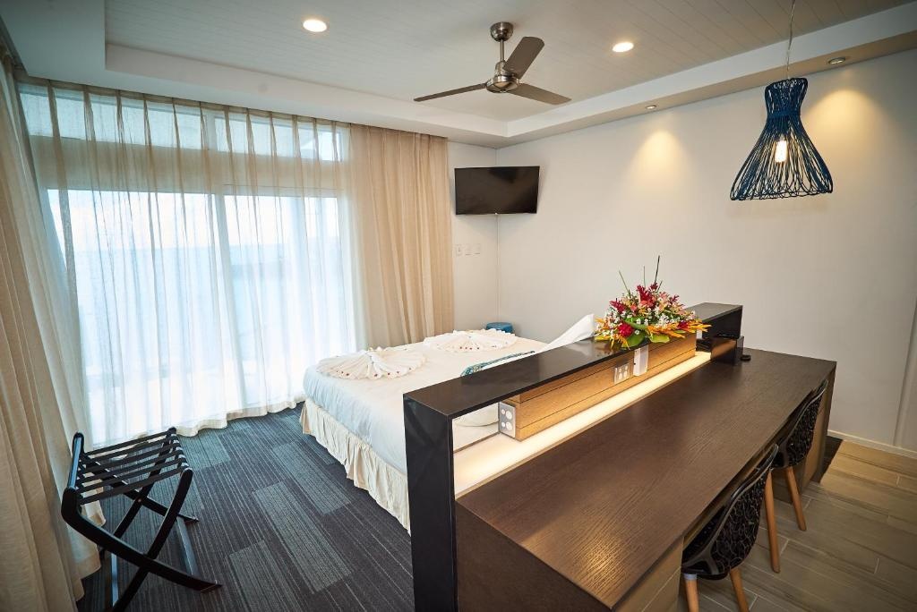 Taumeasina Island Resort  Rooms  Rooms Image 17 17