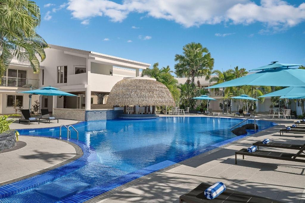 Sheraton Samoa Aggie Greys Hotel Bungalows  Facilities  Swimming Pool 2