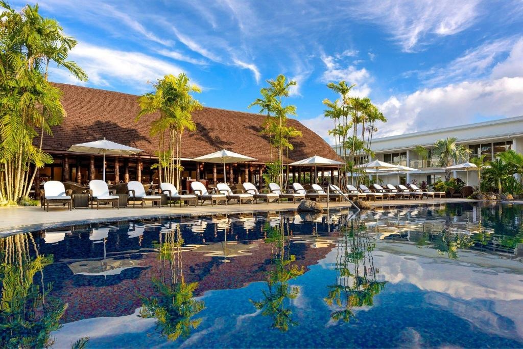 Sheraton Samoa Aggie Greys Hotel Bungalows  Facilities  Swimming Pool 5
