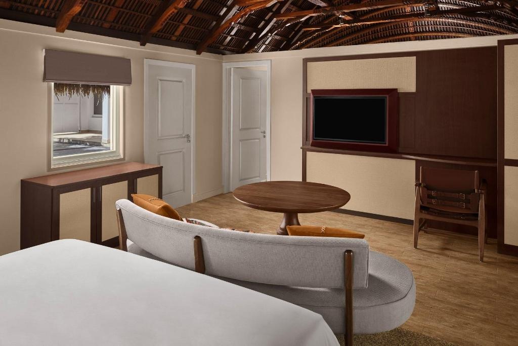 Sheraton Samoa Aggie Greys Hotel Bungalows  Rooms  Family Guest Room Bedroom 1 1 King Bedroom 2 1 King Beach 17