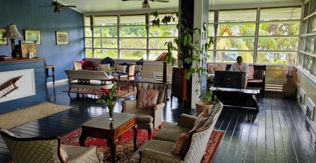 The Samoan Outrigger Hotel  Dining  Dining Image 1 1
