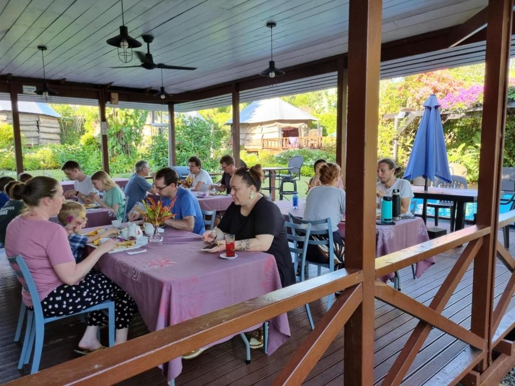 The Samoan Outrigger Hotel  Dining  Dining Image 5 5