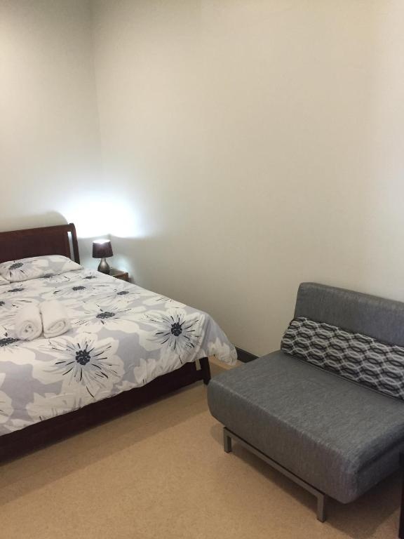 Talofa Inn  Rooms  Double Or Twin Room With Air Conditioning 11