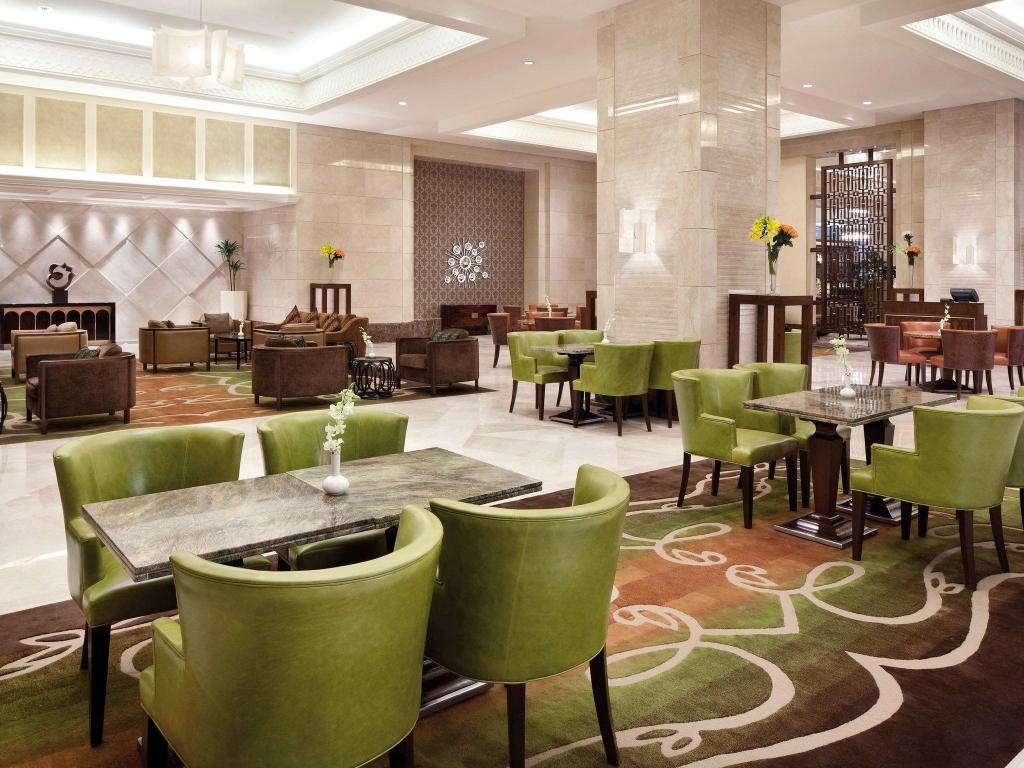 Makkah Clock Royal Tower A Fairmont Hotel  Facilities  Bar 7