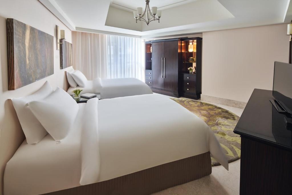 Makkah Clock Royal Tower A Fairmont Hotel  Rooms  Rooms Image 1 1