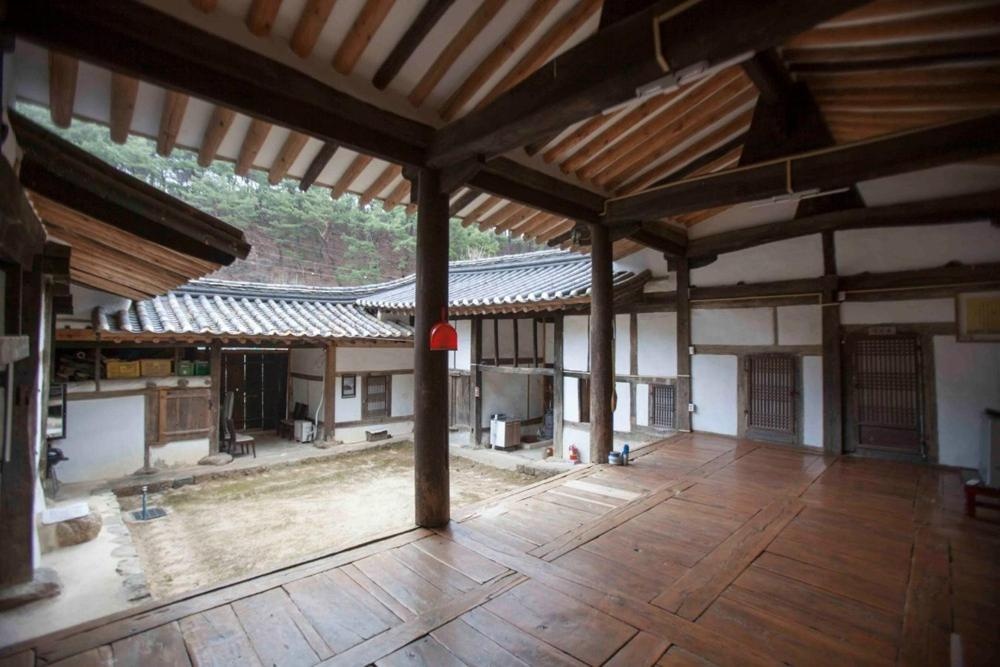 Sujoldang Hanok Guesthouse  Property Views  Property Views Image 1 1