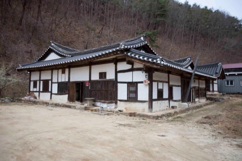 Sujoldang Hanok Guesthouse  Rooms  Rooms Image 4 4
