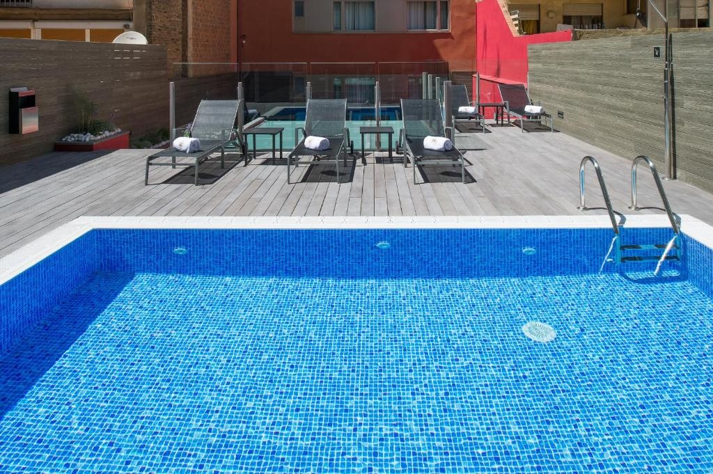 Catalonia Sagrada Familia Hotel  Facilities  Swimming Pool 8