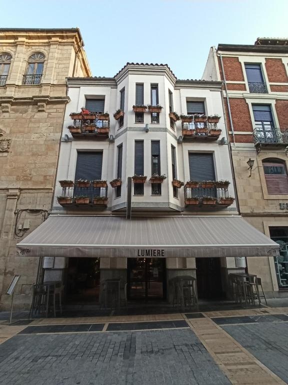 Hotel Spa Paris  Property Views  Entrance 2