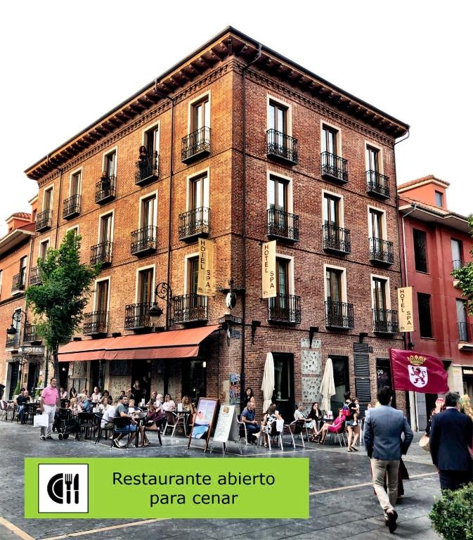 Hotel Spa QH Centro Leon  Facilities  Balconyterrace 12