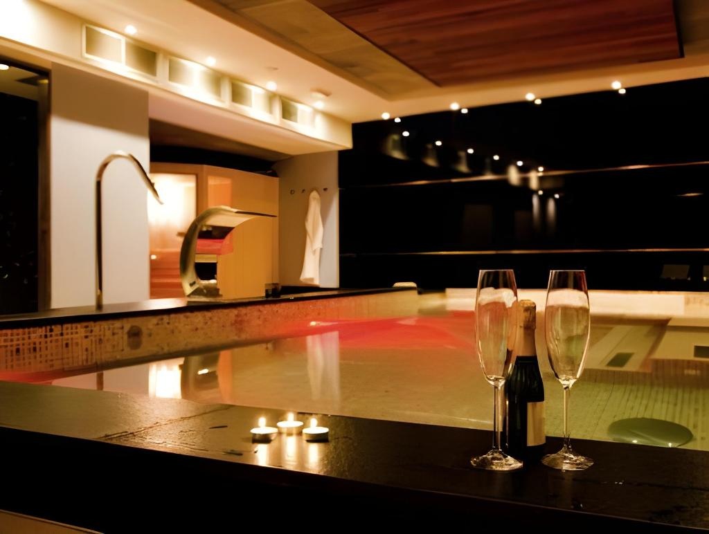 Hotel Spa QH Centro Leon  Facilities  Swimming Pool 7