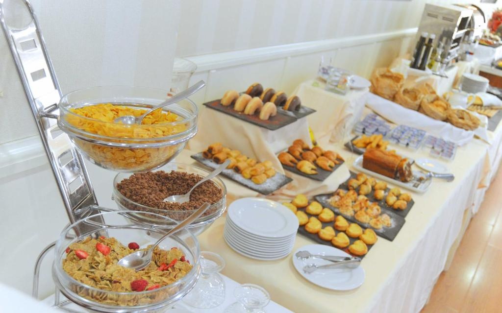FC Infantas De Leon  Dining  Food And Beverages 15